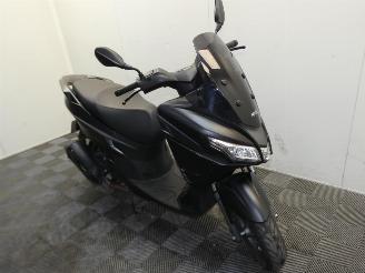 dommages scooters Aprilia  SRX 50 2021/12