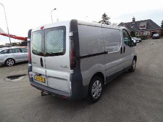 disassembly commercial vehicles Renault Trafic 1.9 dCi 2003/5