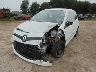 uszkodzony samochody ciężarowe Renault Twingo Twingo II (CN), Hatchback 3-drs, 2007 / 2014 1.2 16V 2014/1
