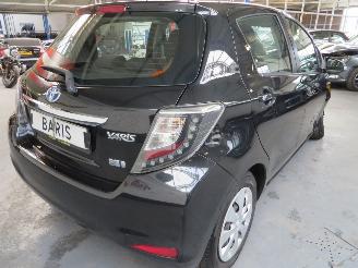 Toyota Yaris 1.5hybrid automaat picture 4