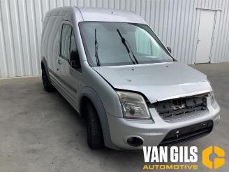 Auto incidentate Ford Transit  2006