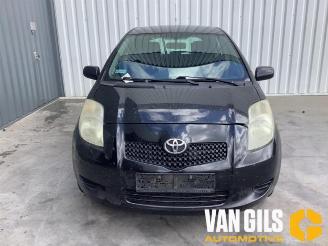 Toyota Yaris Yaris II (P9), Hatchback, 2005 / 2014 1.0 12V VVT-i picture 2