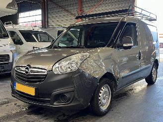 Salvage car Opel Combo 1.3 CDTi L1H1 Selection 2018/3