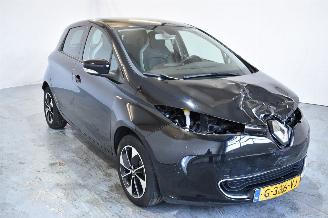 Coche siniestrado Renault Zoé  2019/4