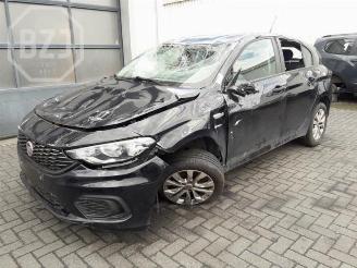 Autoverwertung Fiat Tipo Tipo (356H/357H), Hatchback, 2016 1.4 16V 2018/0
