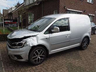 uszkodzony samochody ciężarowe Volkswagen Caddy 2.0 Tdi L1H1 Exclusive Edition DSG 2019/2