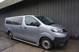 Toyota ProAce Shuttle 9-Peroons 1.5D-4D 88kW Long  Cool picture 2