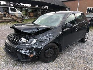 damaged passenger cars Dacia Sandero 1.0 tce 2020/11