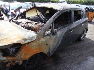 uszkodzony samochody osobowe Opel Corsa  2016/1