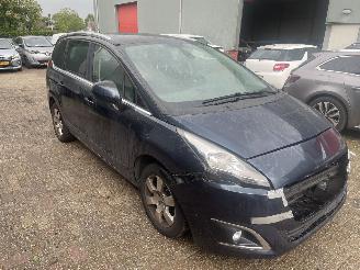 Peugeot 5008 1.6 HDI  Style  Automaat  ( 7 Persoons ) picture 3