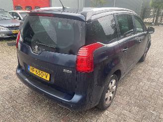Peugeot 5008 1.6 HDI  Style  Automaat  ( 7 Persoons ) picture 4