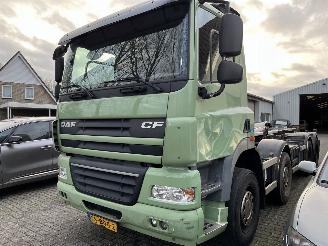 dañado camiones DAF CF 85 85-410  8x2 Dubbellucht Sleepas met 30 Tons VDL Containerafzetsysteem 2013/11