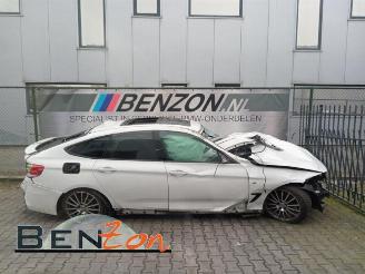 Damaged car BMW 3-serie  2015/4