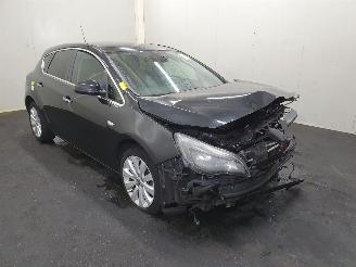 Coche accidentado Opel Astra J 1.4 Turbo Cosmo 2013/1