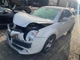 uszkodzony samochody osobowe Alfa Romeo MiTo MiTo (955), Hatchback, 2008 / 2018 1.3 JTDm 16V Eco 2012/3