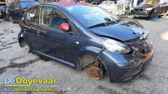 Coche accidentado Toyota Aygo Aygo (B10), Hatchback, 2005 / 2014 1.0 12V VVT-i 2005/12
