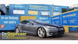 Salvage car Tesla Model S Model S, Liftback, 2012 85 2014/3