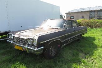 Auto incidentate Chevrolet Impala 6 cilinder benzine, sedan, slapend NL kenteken 1964/2