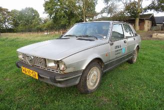 škoda osobní automobily Alfa Romeo Giulietta 2.0 SCHUURVONDST 1981/7