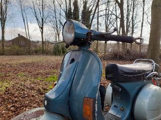 Vespa  125 cc klassieke motorfiets voor restauratie picture 51