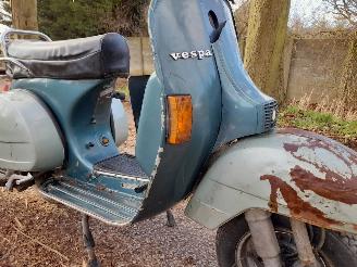 Vespa  125 cc klassieke motorfiets voor restauratie picture 13