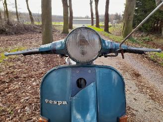 Vespa  125 cc klassieke motorfiets voor restauratie picture 68