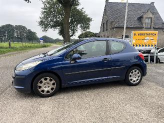Peugeot 207 1.4-16V XR AIRCO picture 3