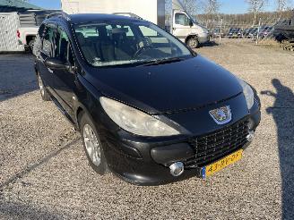 Peugeot 307 SW (3H) Combi 1.6 HDi 16V (DV6ATED4(9HX)) [66kW] picture 2