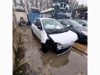 uszkodzony samochody osobowe Renault Twingo Twingo III (AH), Hatchback 5-drs, 2014 ZE R80 2022/3