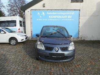Dezmembrări utilaje Renault Modus Modus/Grand Modus (JP) MPV 1.5 dCi 85 (K9K-760(Euro 4)) [63kW]  (12-20=
04/12-2012) 2010/12