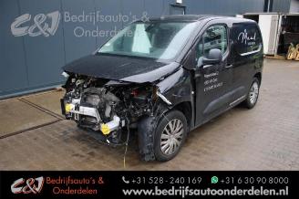 damaged passenger cars Peugeot Partner Partner (EF/EU), Van, 2018 1.5 BlueHDi 100 2019/2