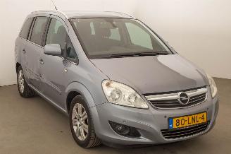 Opel Zafira 1.8 Cosmo Automaat picture 2