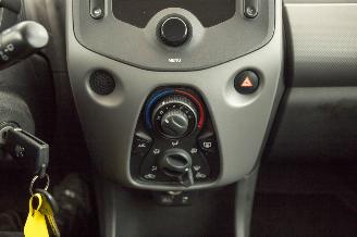 Peugeot 108 1.0 e-VTI Active Automaat picture 15