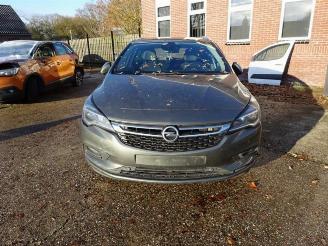 uszkodzony samochody osobowe Opel Astra Astra K Sports Tourer, Combi, 2015 / 2022 1.6 CDTI 110 16V 2017/11