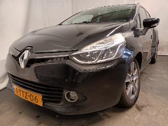 Voiture accidenté Renault Clio Clio IV Estate/Grandtour (7R) Combi 5-drs 0.9 Energy TCE 90 12V (H4B-4=
00(H4B-A4)) [66kW]  (01-2013/...) 2014/5