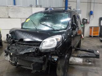 Damaged car Renault Kangoo Kangoo Express (FW) Van 1.5 dCi 90 FAP (K9K-608(K9K-B6)) [66kW]  (02-2=
009/...) 2013
