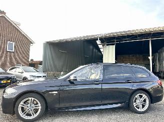uszkodzony samochody osobowe BMW 5-serie 520XD 190pk 8-traps aut M-Sport Ed High Exe - 4x4 aandrijving - softclose - head up - xenon - 360camera - line assist - 162dkm - keyless entry + start 2015/8