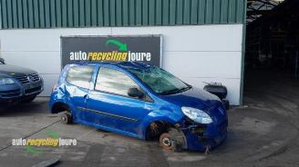 Damaged car Renault Twingo Twingo II (CN), Hatchback 3-drs, 2007 / 2014 1.2 2010/9