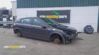 uszkodzony samochody osobowe Opel Astra Astra H (L48), Hatchback 5-drs, 2004 / 2014 1.8 16V 2004/6