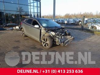 Auto incidentate Volvo V-40 V40 (MV), Hatchback 5-drs, 2012 / 2019 2.0 D2 16V 2015/10