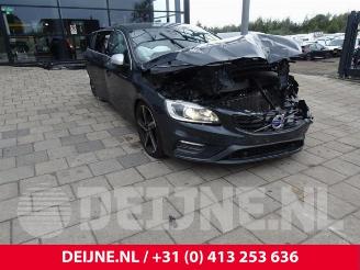 Schade motor Volvo V-60 V60 I (FW/GW), Combi, 2010 / 2018 2.0 T6 16V 2015/1