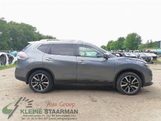 Voiture accidenté Nissan X-Trail X-Trail (T32), SUV, 2013 / 2022 1.6 Energy dCi All Mode 2017/3