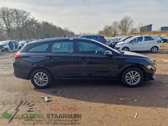 dommages fourgonnettes/vécules utilitaires Hyundai I-30 i30 Wagon (PDEF5), Combi, 2017 1.0 T-GDI 12V 2020/9