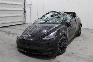 damaged commercial vehicles Tesla Model Y  2023/8