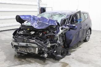 uszkodzony samochody osobowe Renault Scenic  2019/5