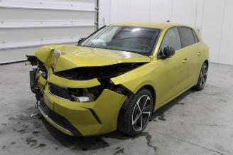uszkodzony samochody osobowe Opel Astra  2022/10