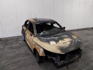uszkodzony samochody osobowe Audi A1 A1 Sportback (8XA/8XF), Hatchback 5-drs, 2011 / 2018 1.6 TDI 16V 2012/11