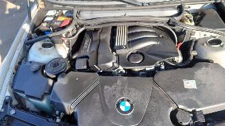 BMW 3-serie E46 316 ti N42B18A Zilver 354 onderdelen picture 9