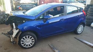 demontáž osobní automobily Ford Fiesta 2013 1.0 XMJA Blauw Deep Impact Blue onderdelen 2013/10
