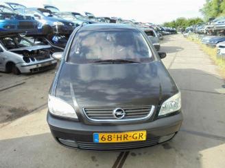 Auto incidentate Opel Zafira Zafira (F75), MPV, 1998 / 2005 1.8 16V 2001/10